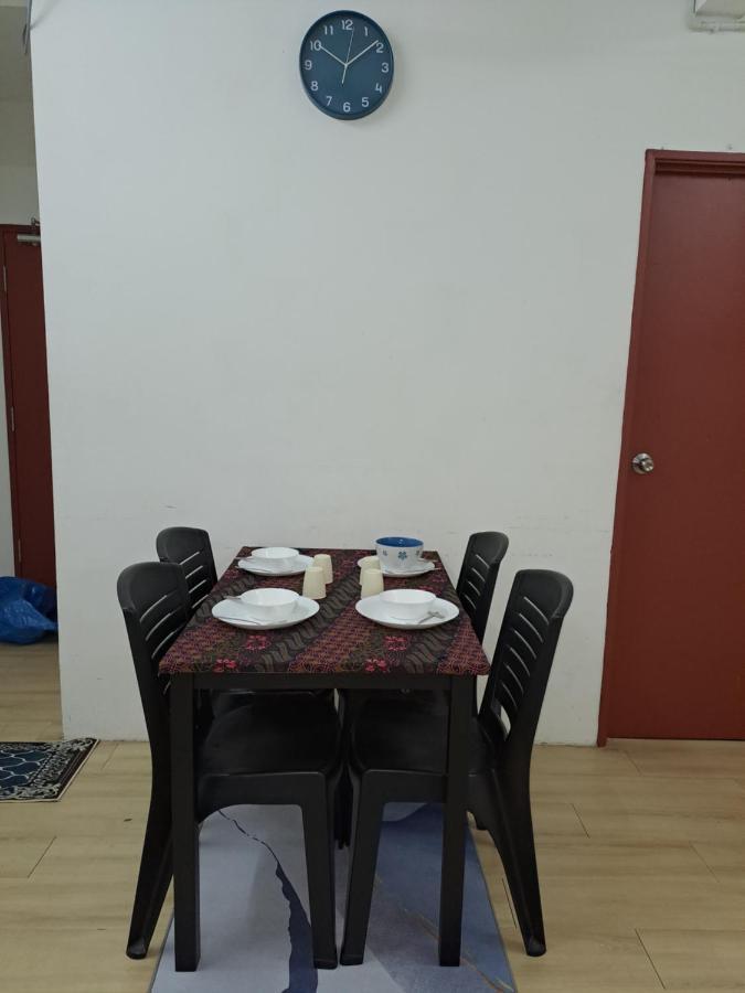 1201 Apartment Ladang Tok Pelam Tepipantaibatuburuk Kuala Terengganu Exterior foto